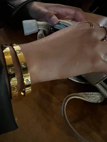 Novella Bangle - Gold