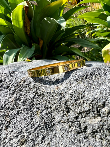 Novella Bangle - Gold